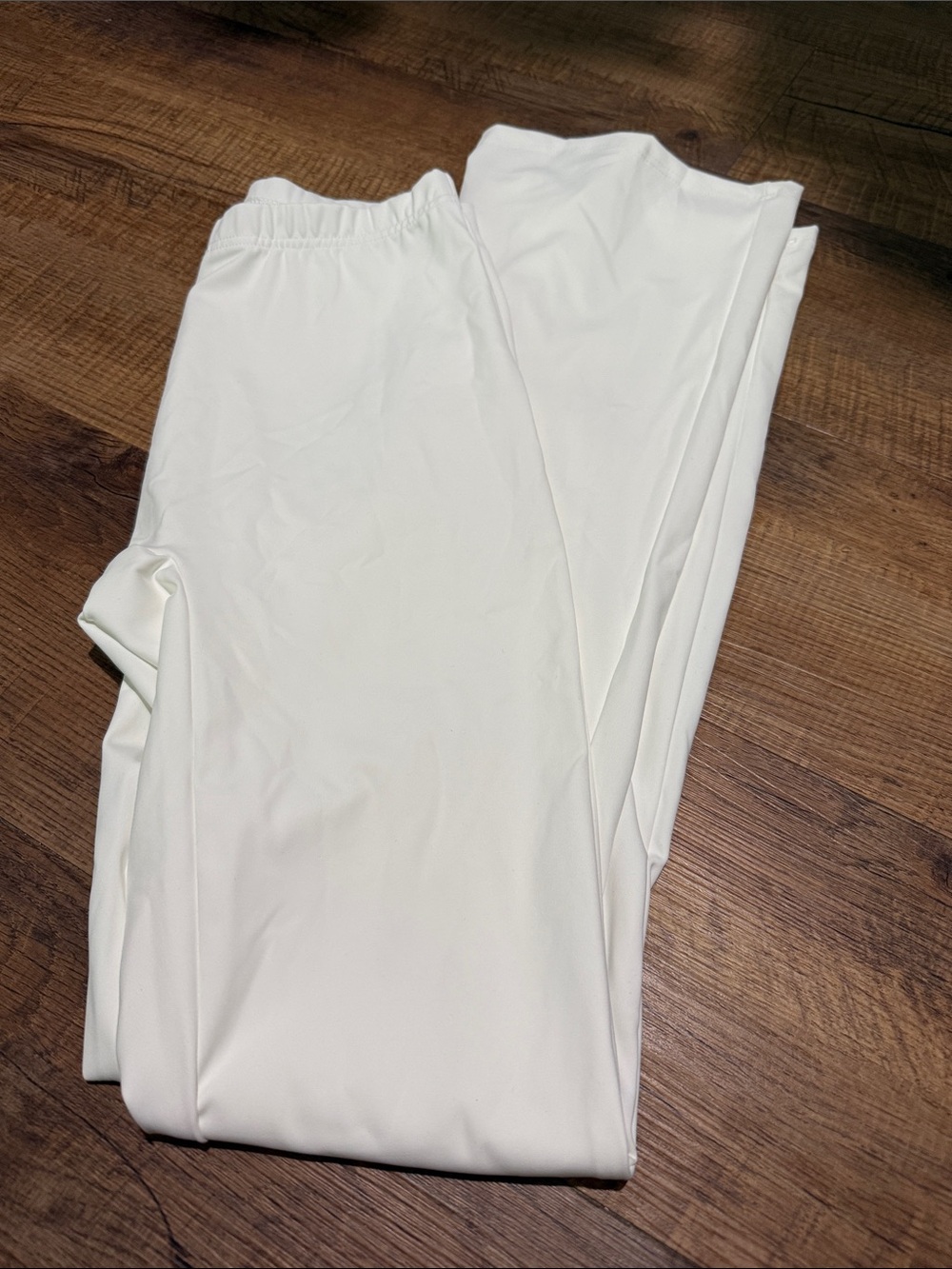 Women’s White Stretch Pull-On Pants